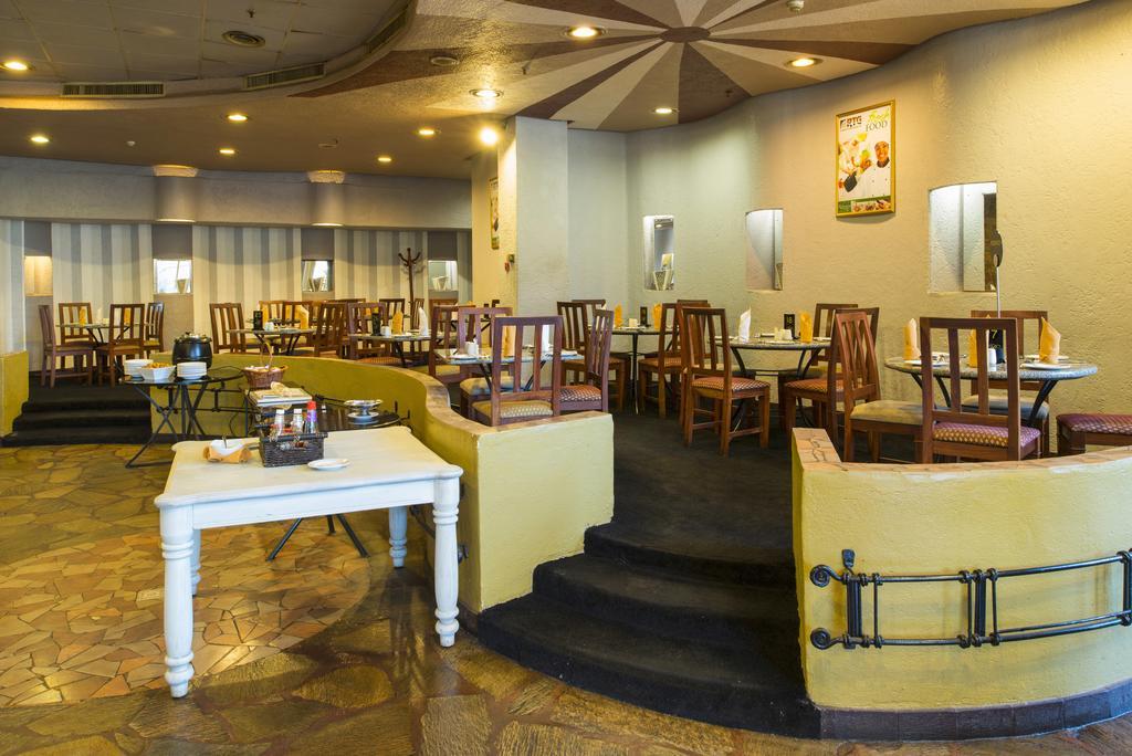 Rainbow Towers Hotel & Conference Centre Harare Dış mekan fotoğraf